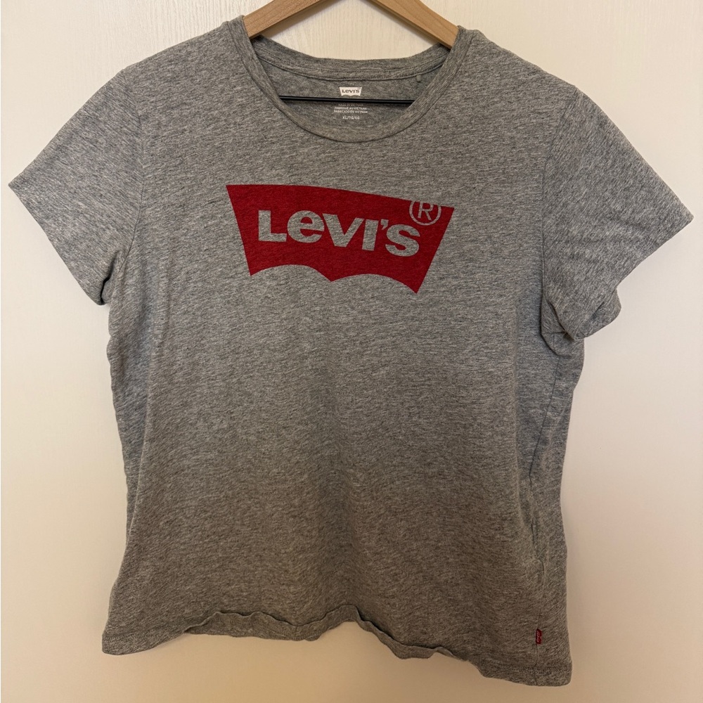 Levi's Gray T-Shirt with Red Logo